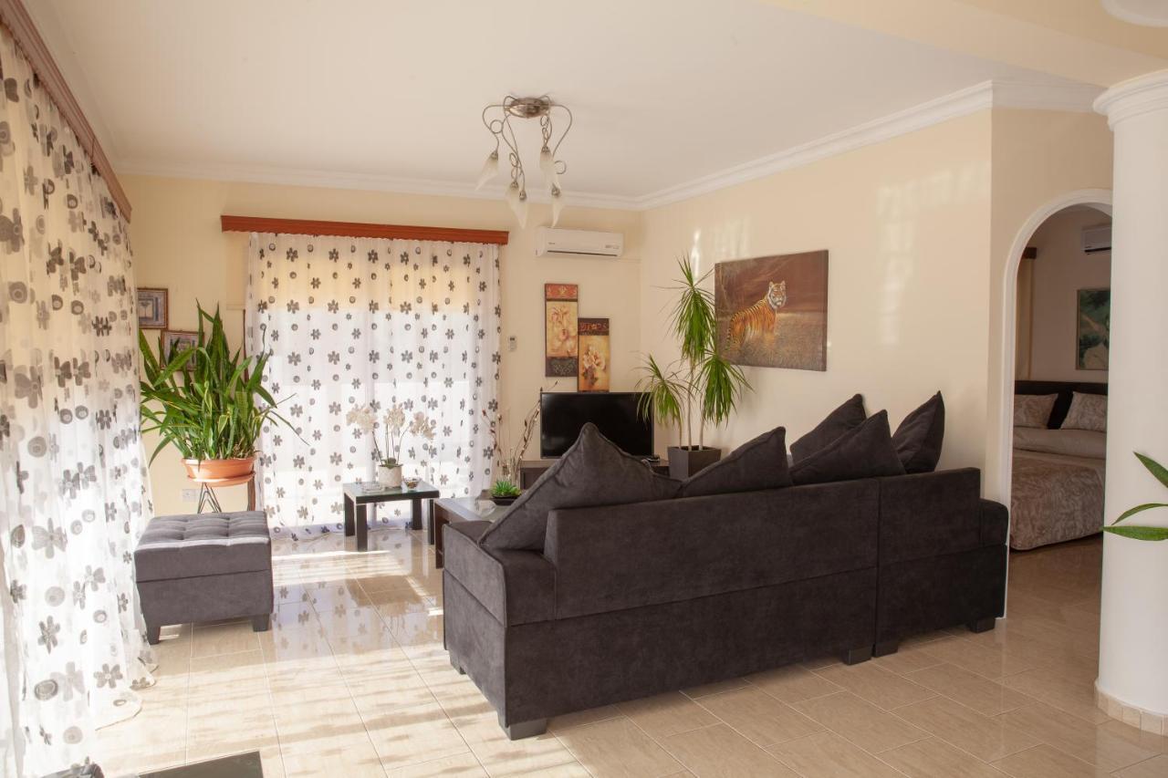 Villa Paradise Paphos Luaran gambar